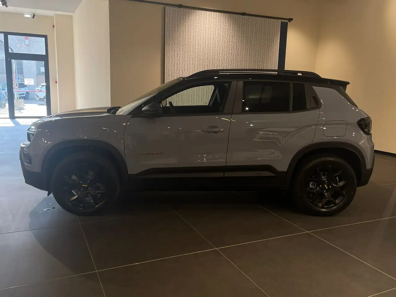 Jeep Avenger 5