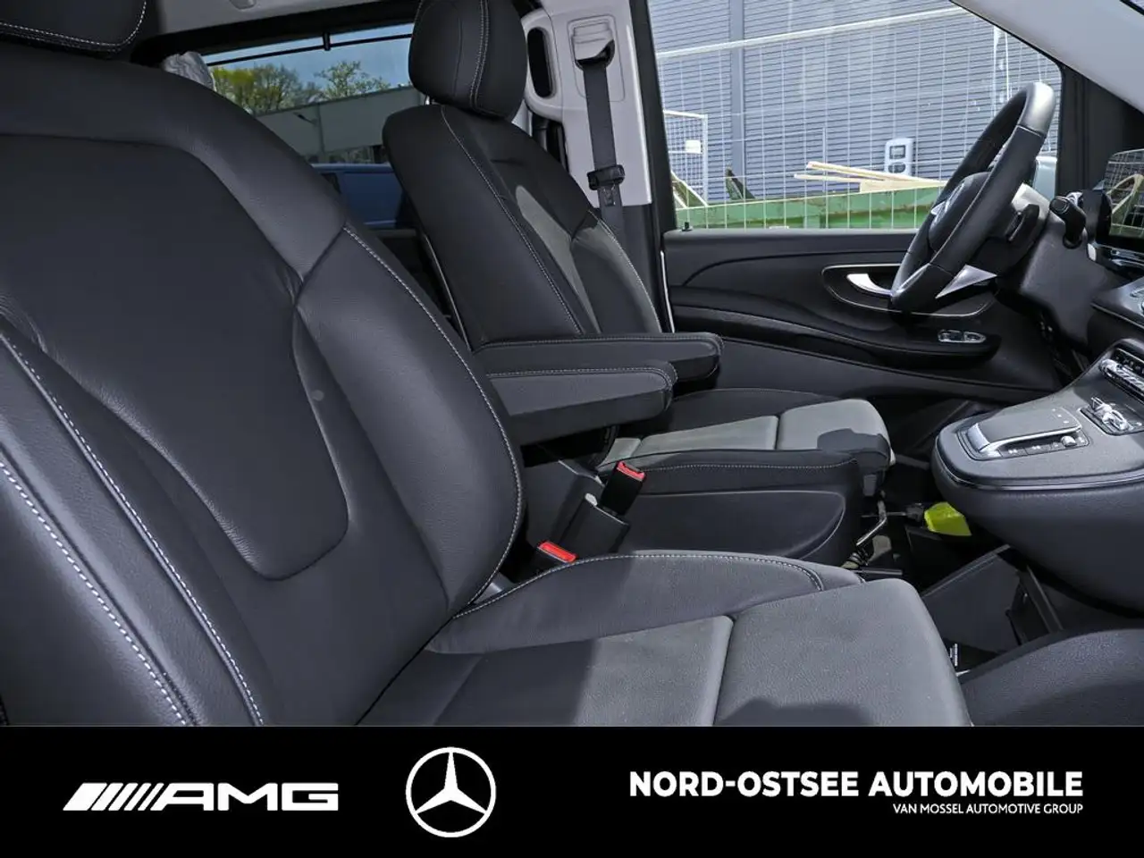 Mercedes-Benz V 300 12