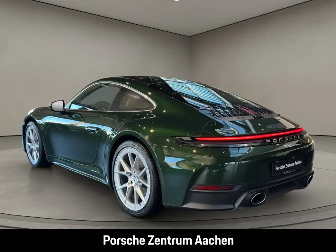 Porsche 992 911 3