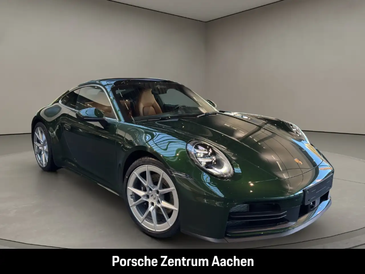 Porsche 992 911 8