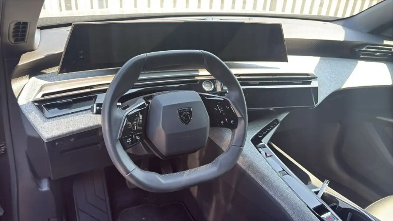 Peugeot 3008 5