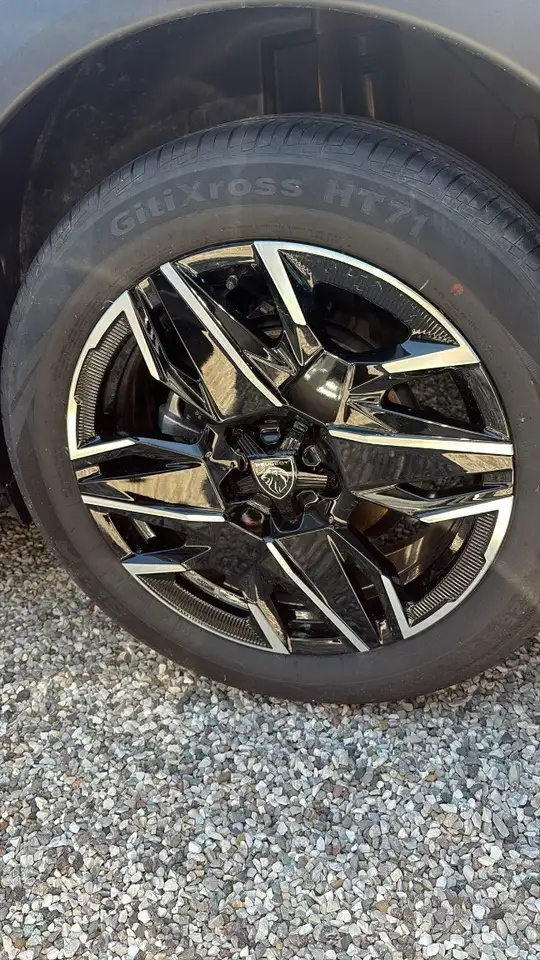 Peugeot 3008 8