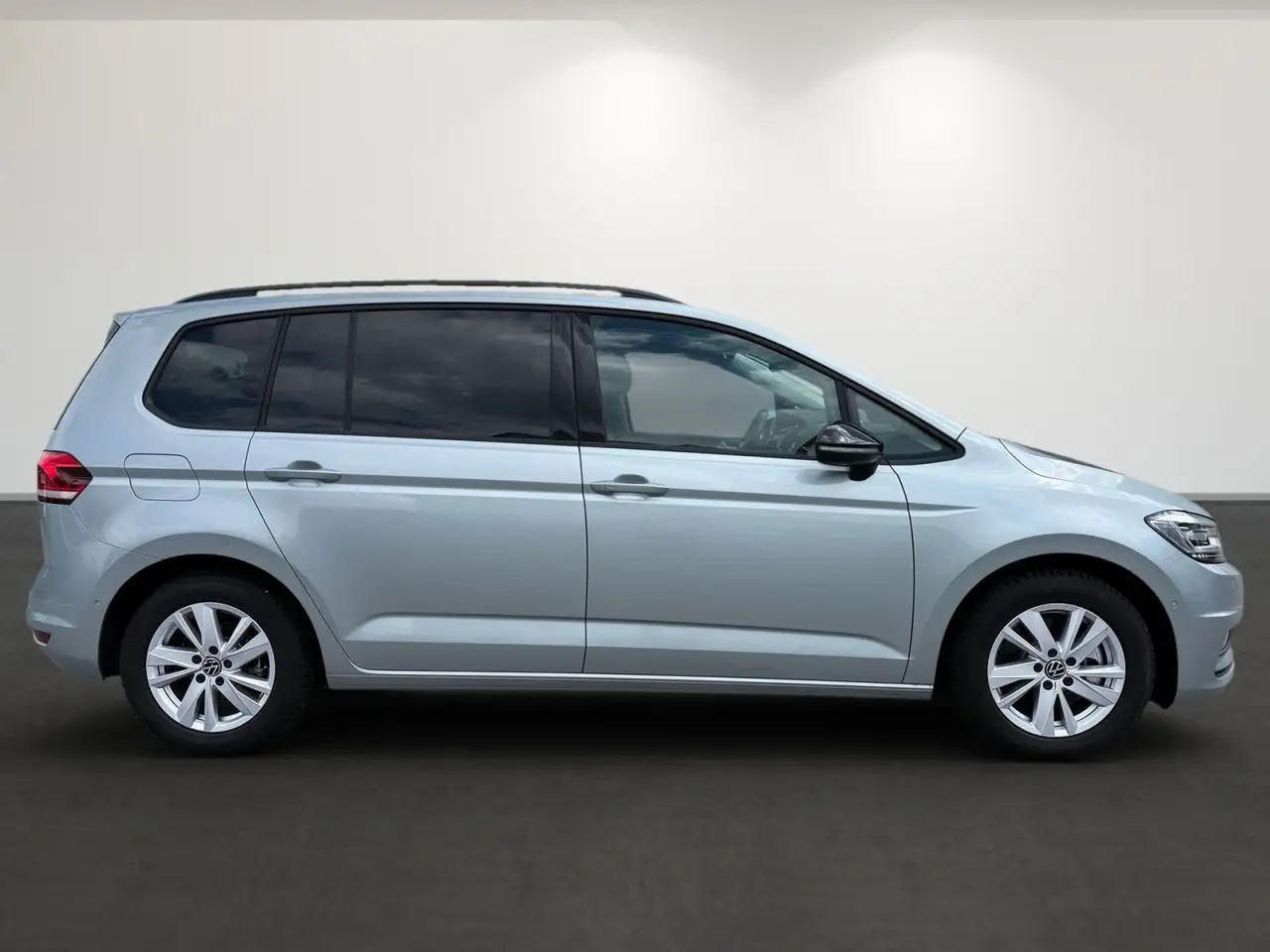 Volkswagen Touran 4