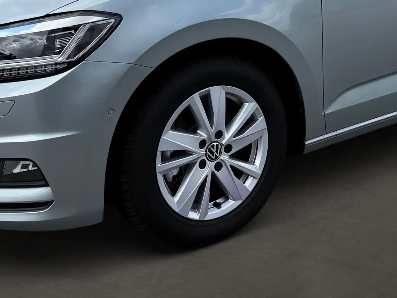Volkswagen Touran 9
