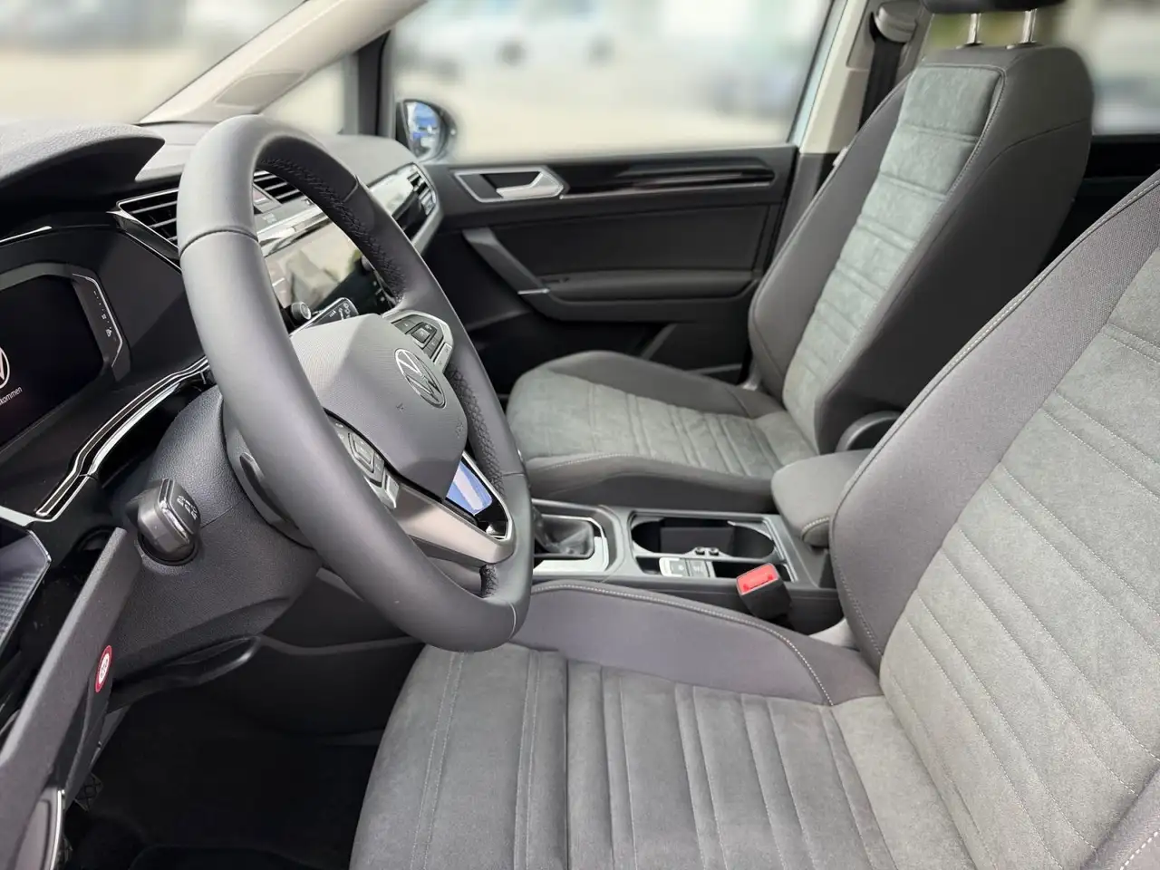 Volkswagen Touran 13