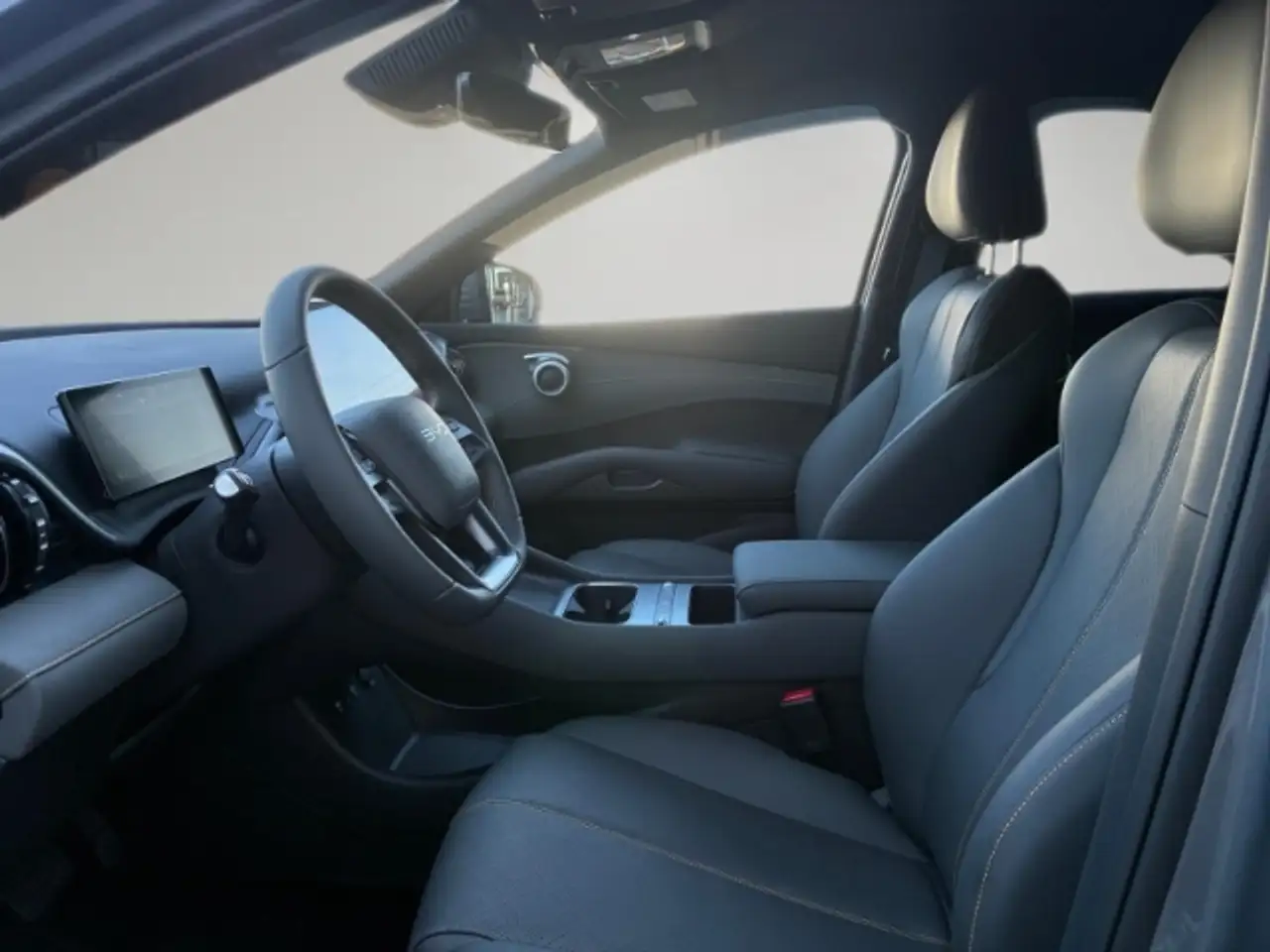 BYD Atto 3 8