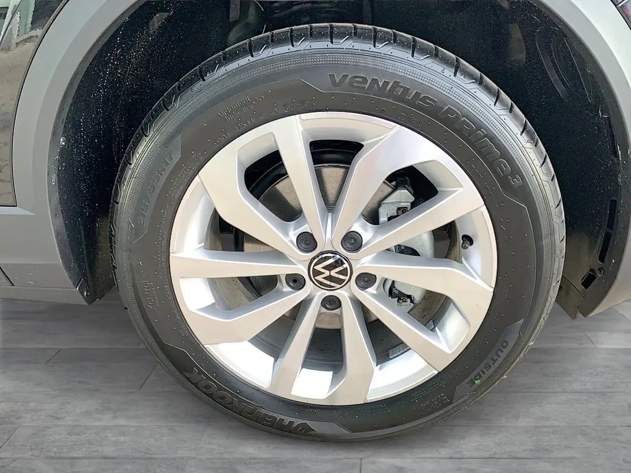 Volkswagen T-Roc 7