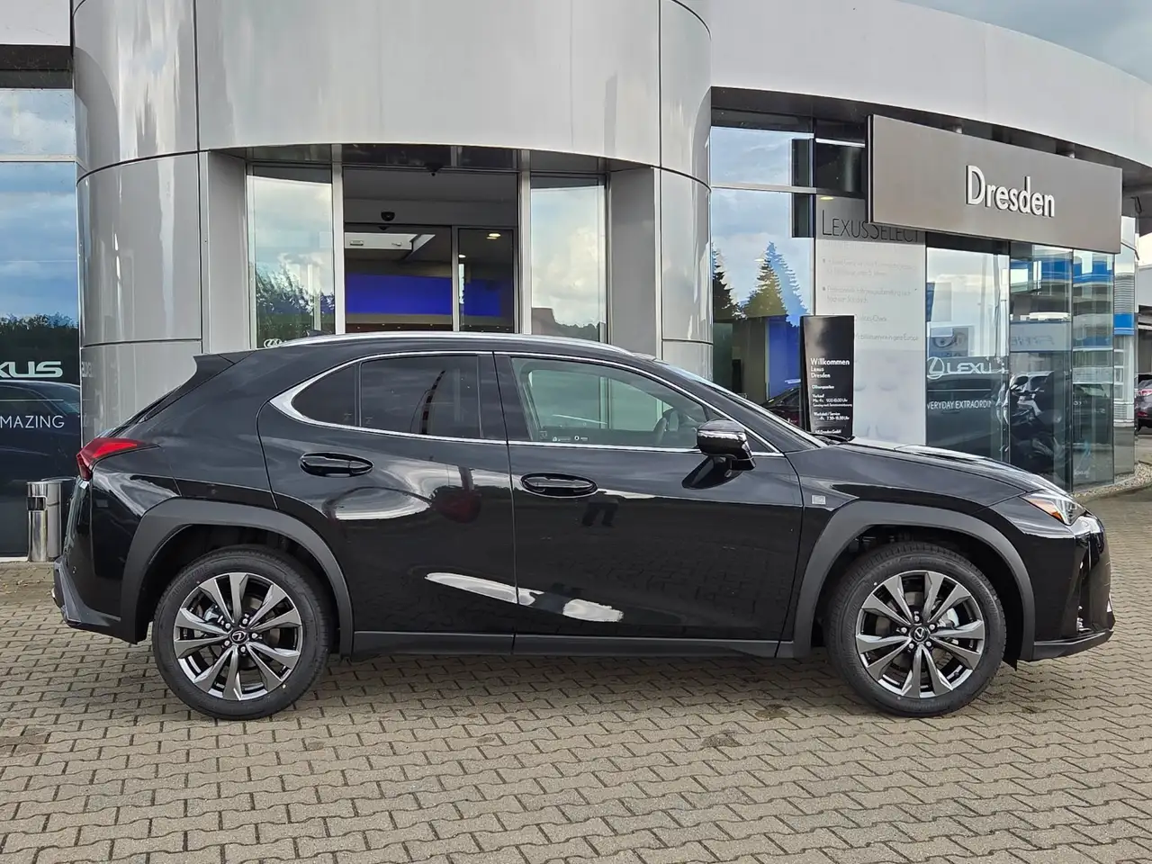 Lexus UX 2