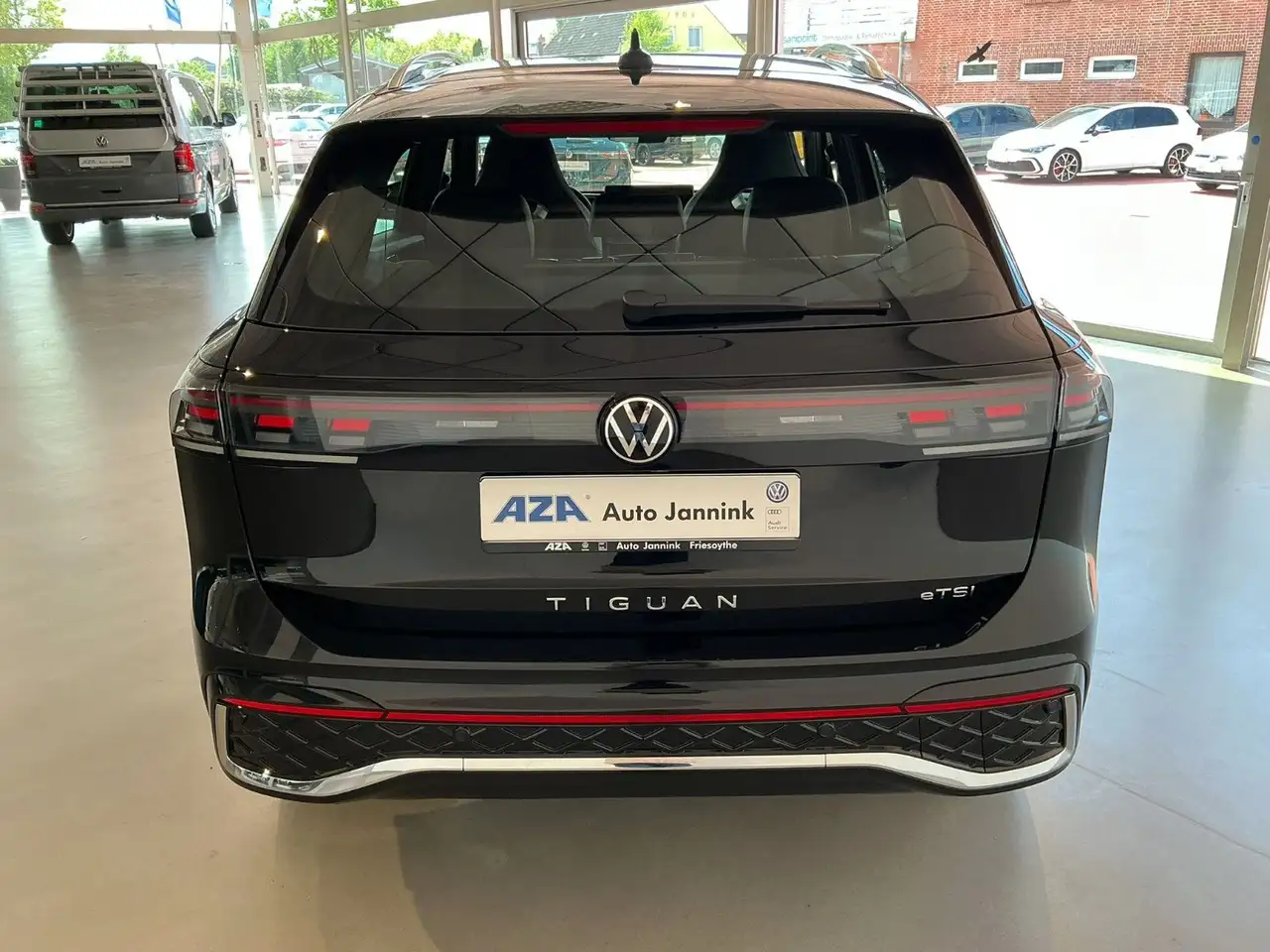 Volkswagen Tiguan 7