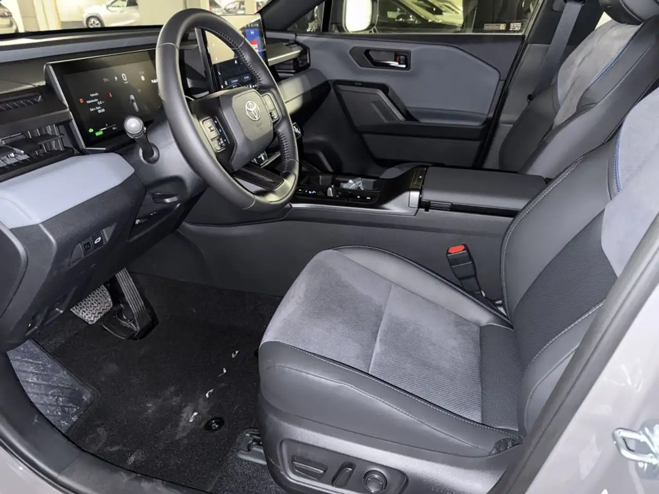 Toyota RAV4 8