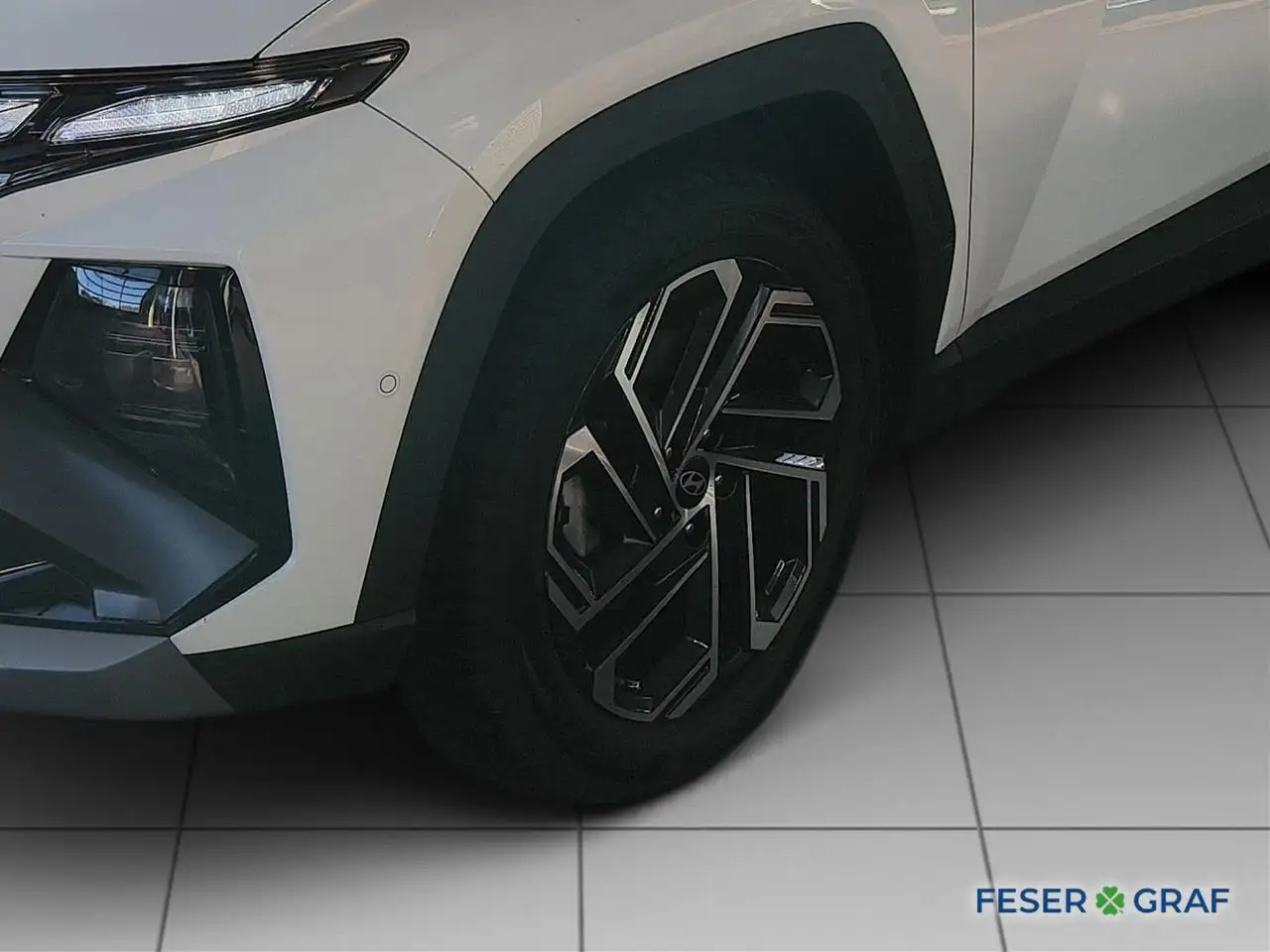 Hyundai TUCSON 12