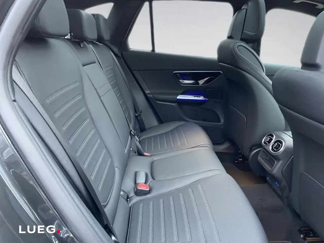 Mercedes-Benz GLC 220 13