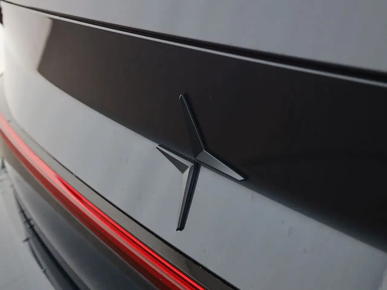 Polestar 2 8