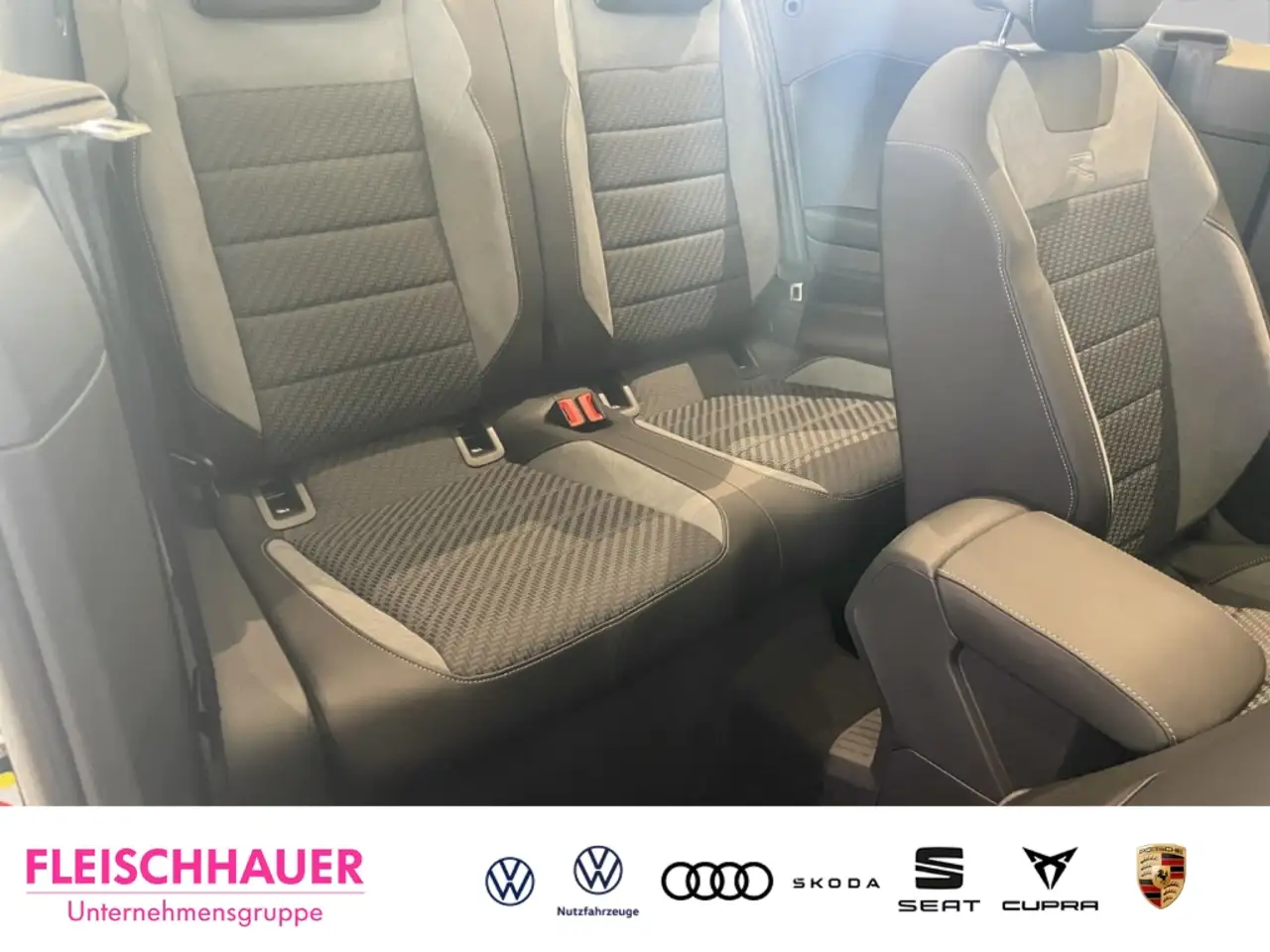 Volkswagen T-Roc 12