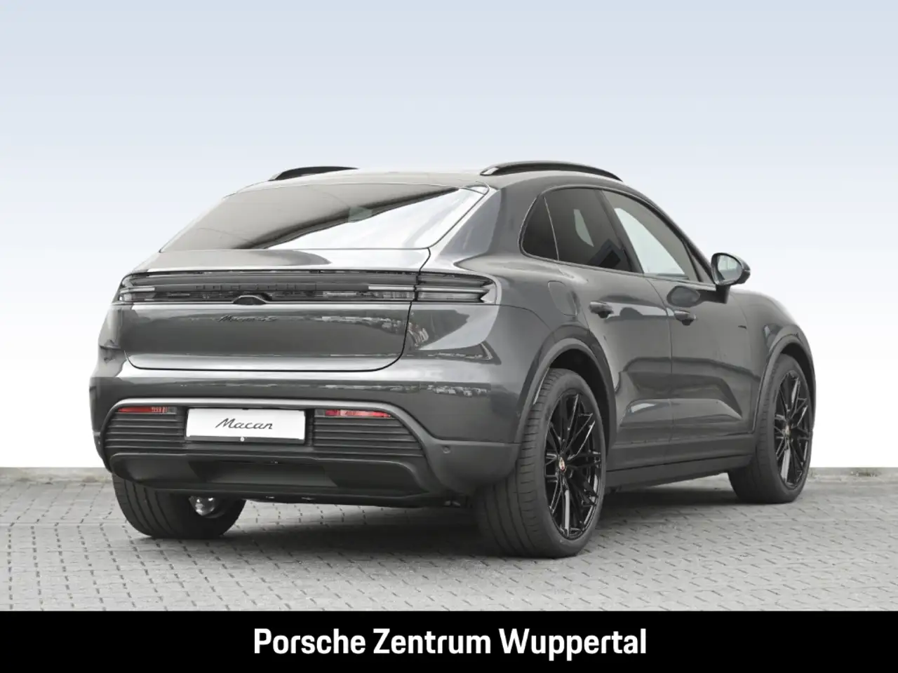 Porsche Macan 4