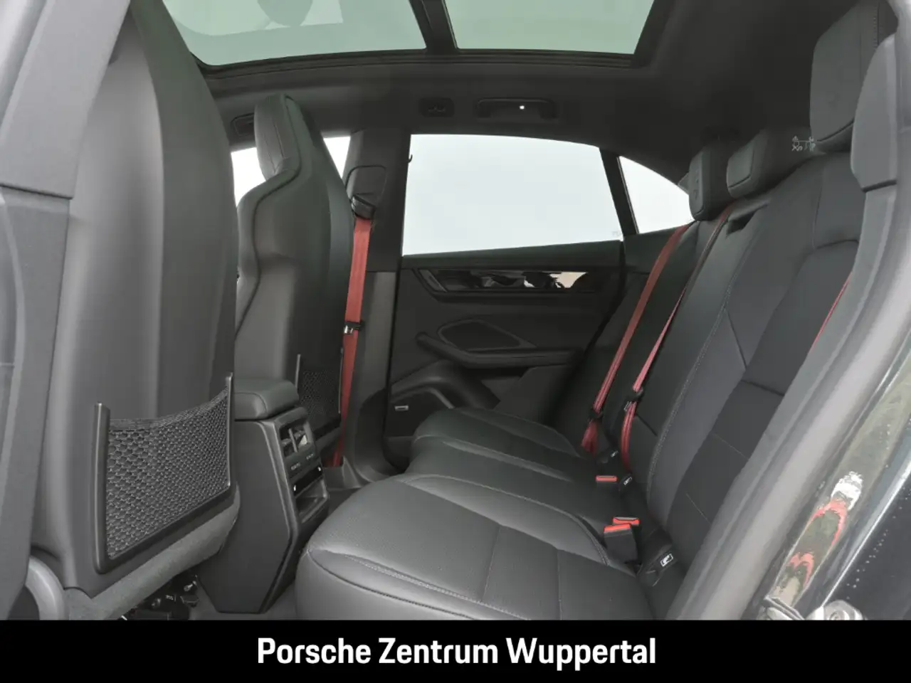 Porsche Macan 14