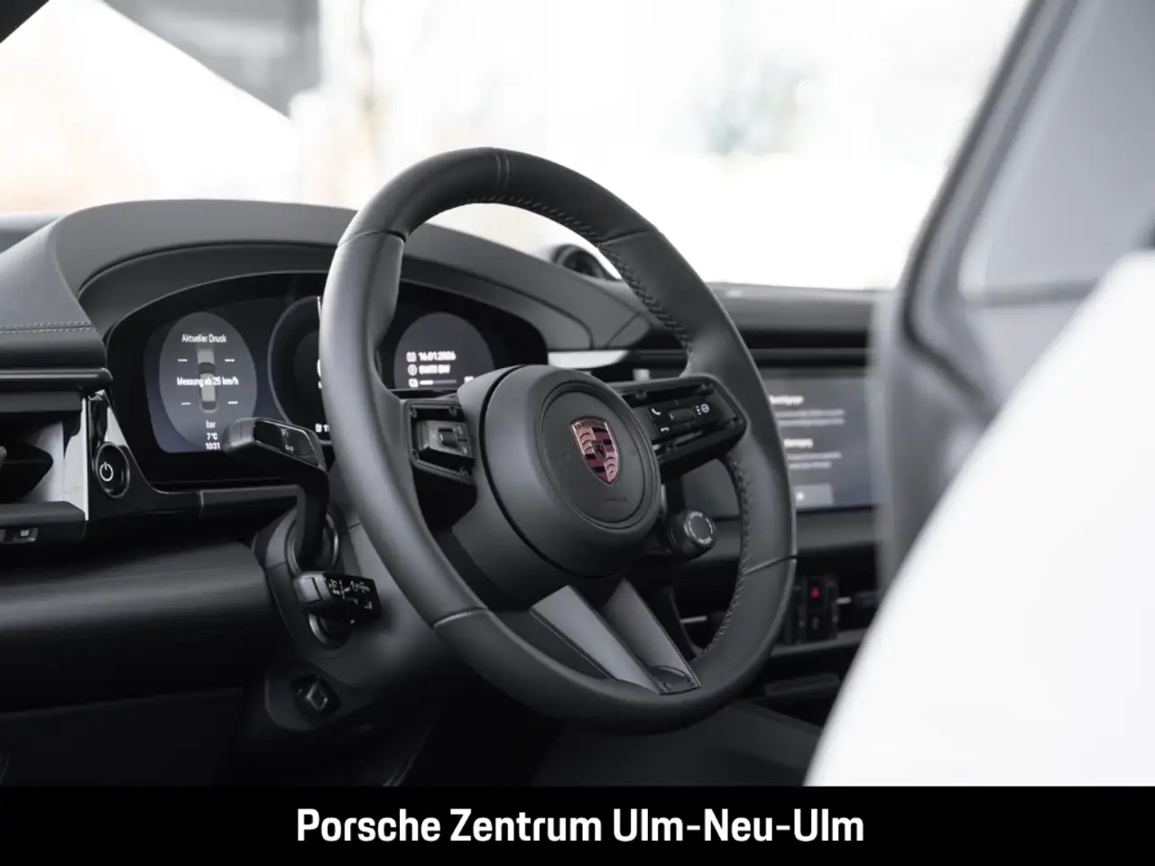 Porsche Macan 4 6