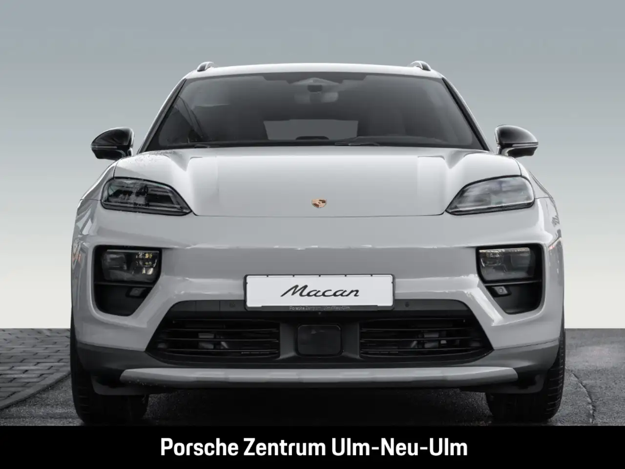 Porsche Macan 4 8