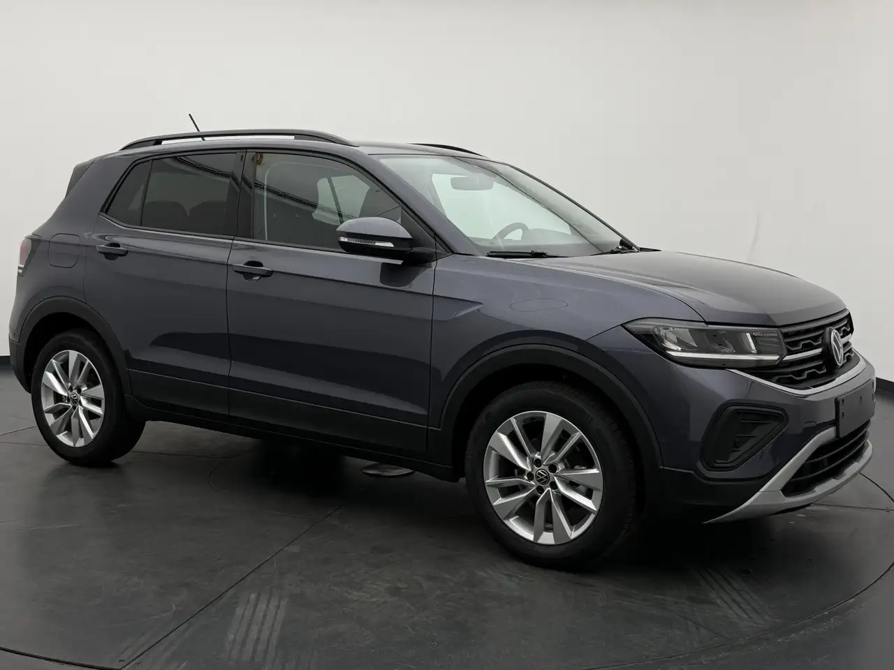 Volkswagen T-Cross 6