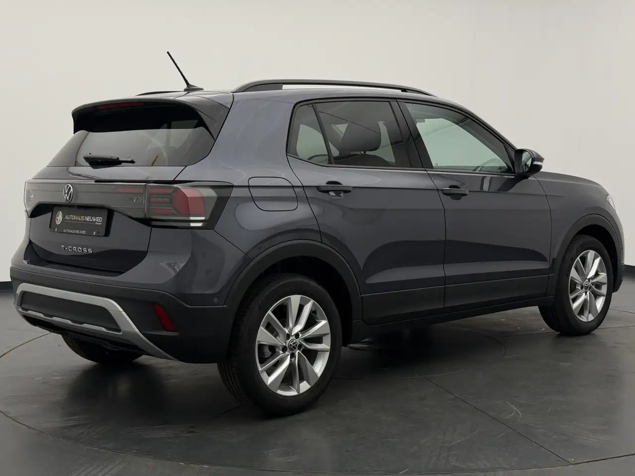 Volkswagen T-Cross 12