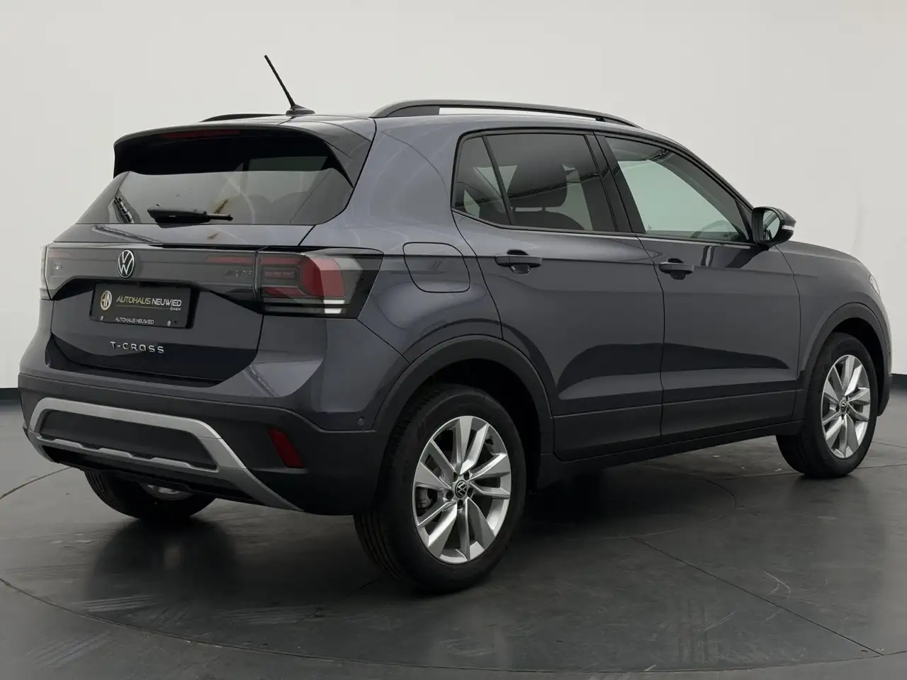 Volkswagen T-Cross 13