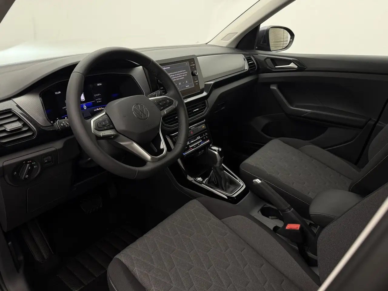 Volkswagen T-Cross 16