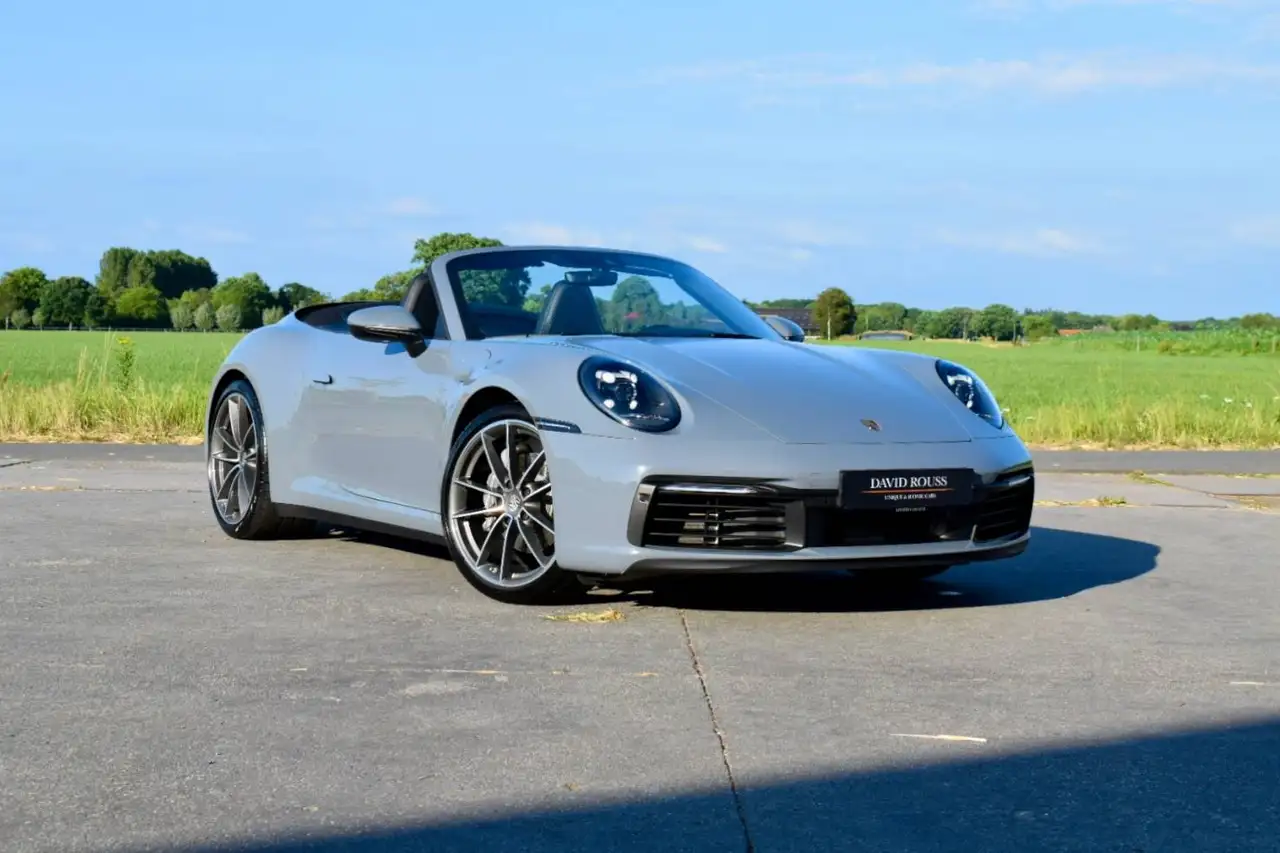 Porsche 911 992
