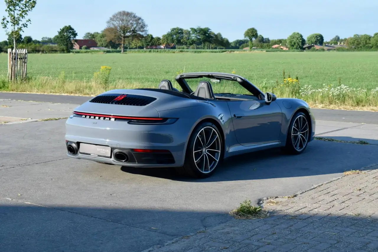 Porsche 911 992 5