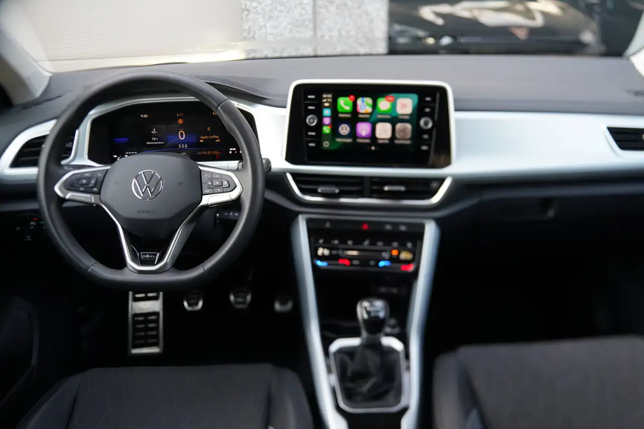 Volkswagen T-Roc 8