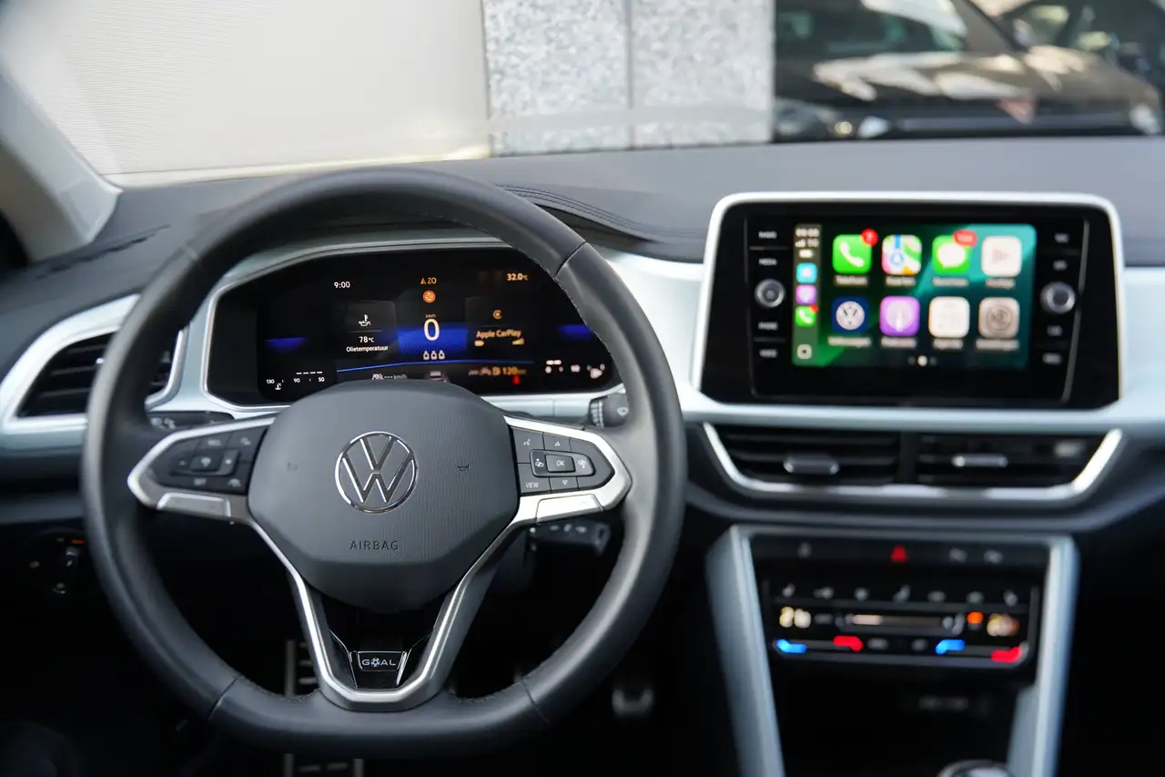 Volkswagen T-Roc 9