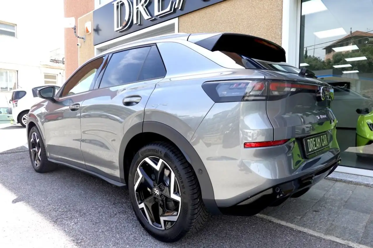 Volkswagen T-Roc 3