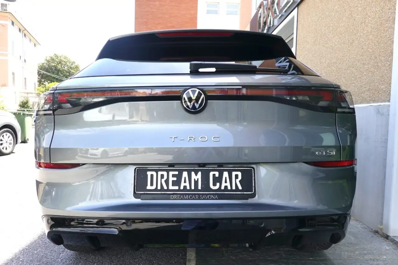 Volkswagen T-Roc 4