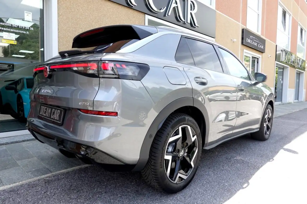 Volkswagen T-Roc 5