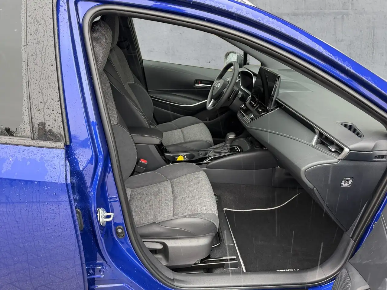 Toyota Corolla 13