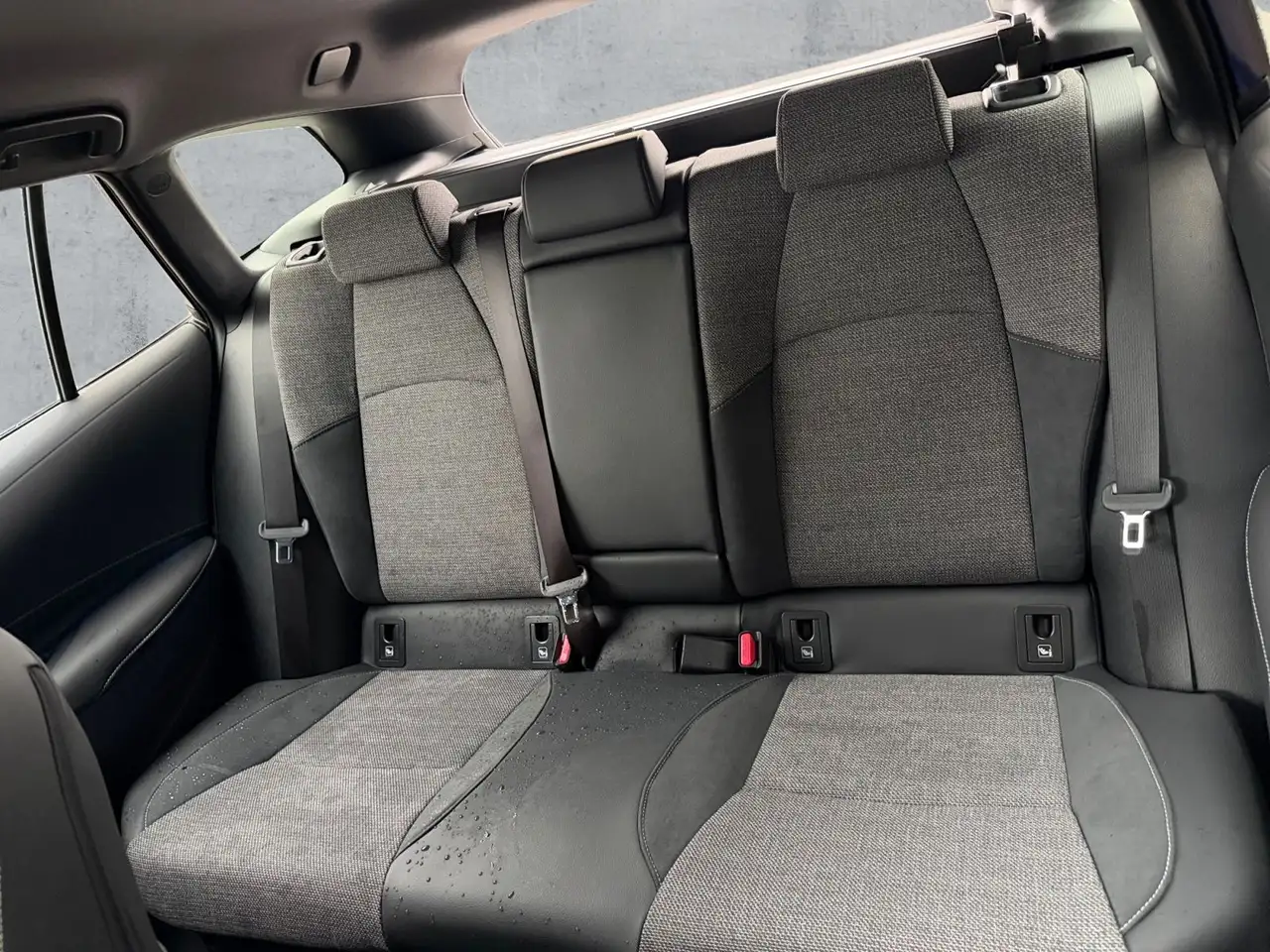 Toyota Corolla 16