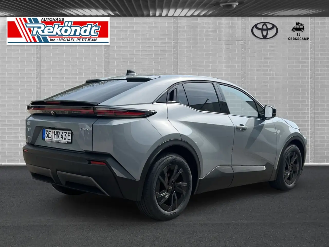 Toyota C-HR 2