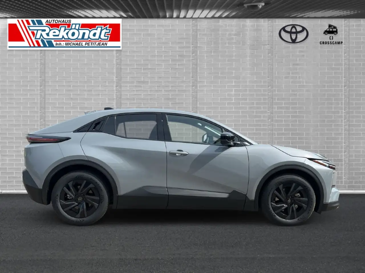 Toyota C-HR 3