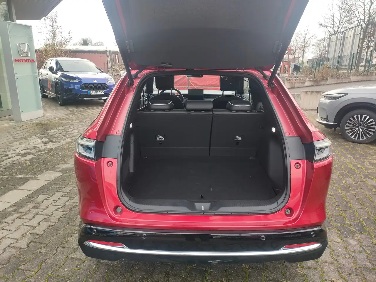 Honda e:Ny1 7