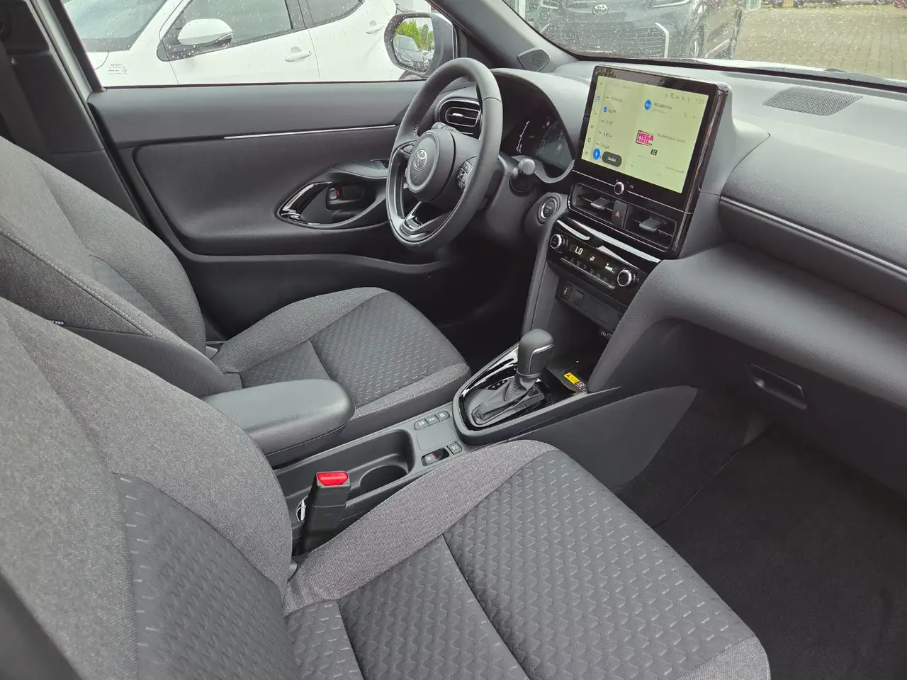Toyota Yaris 10
