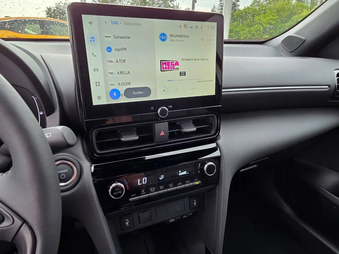 Toyota Yaris 13