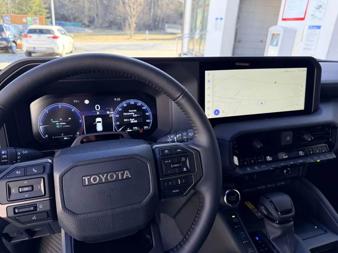 Toyota Land Cruiser 11