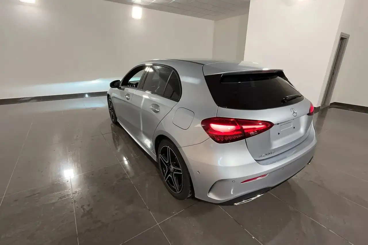 Mercedes-Benz A 200 6
