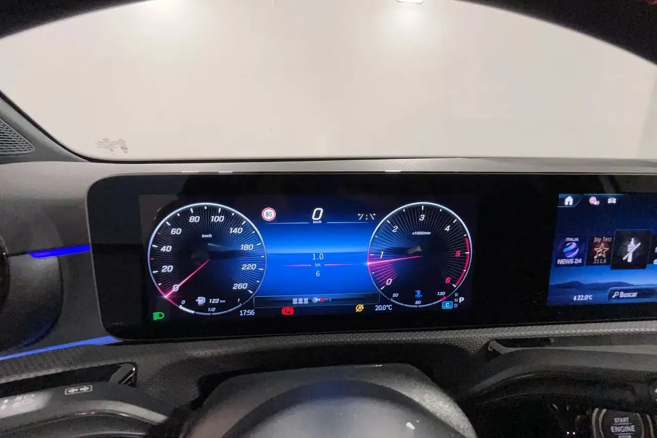 Mercedes-Benz A 200 11