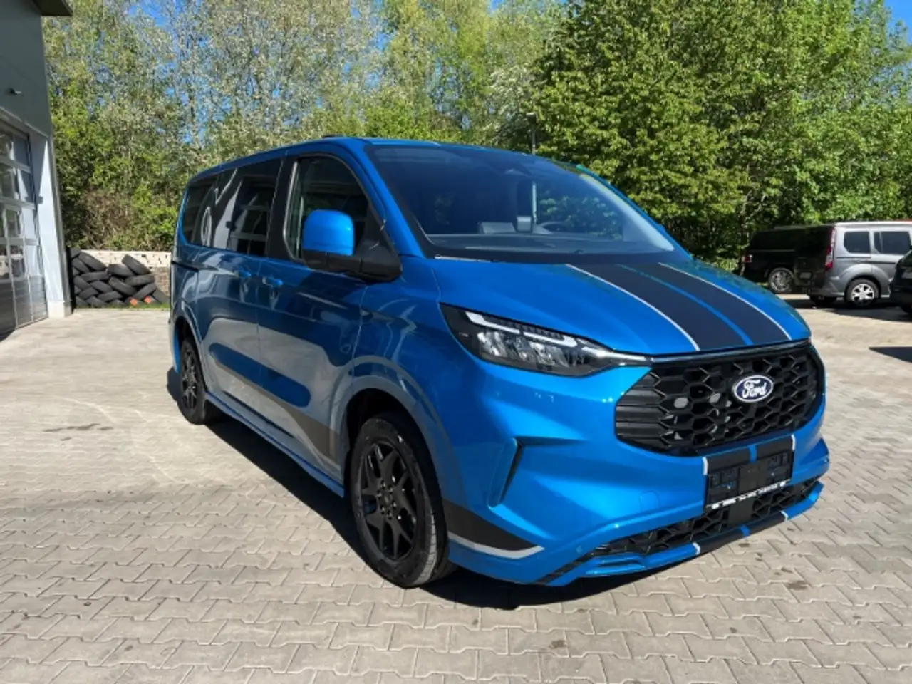 Ford Tourneo 4