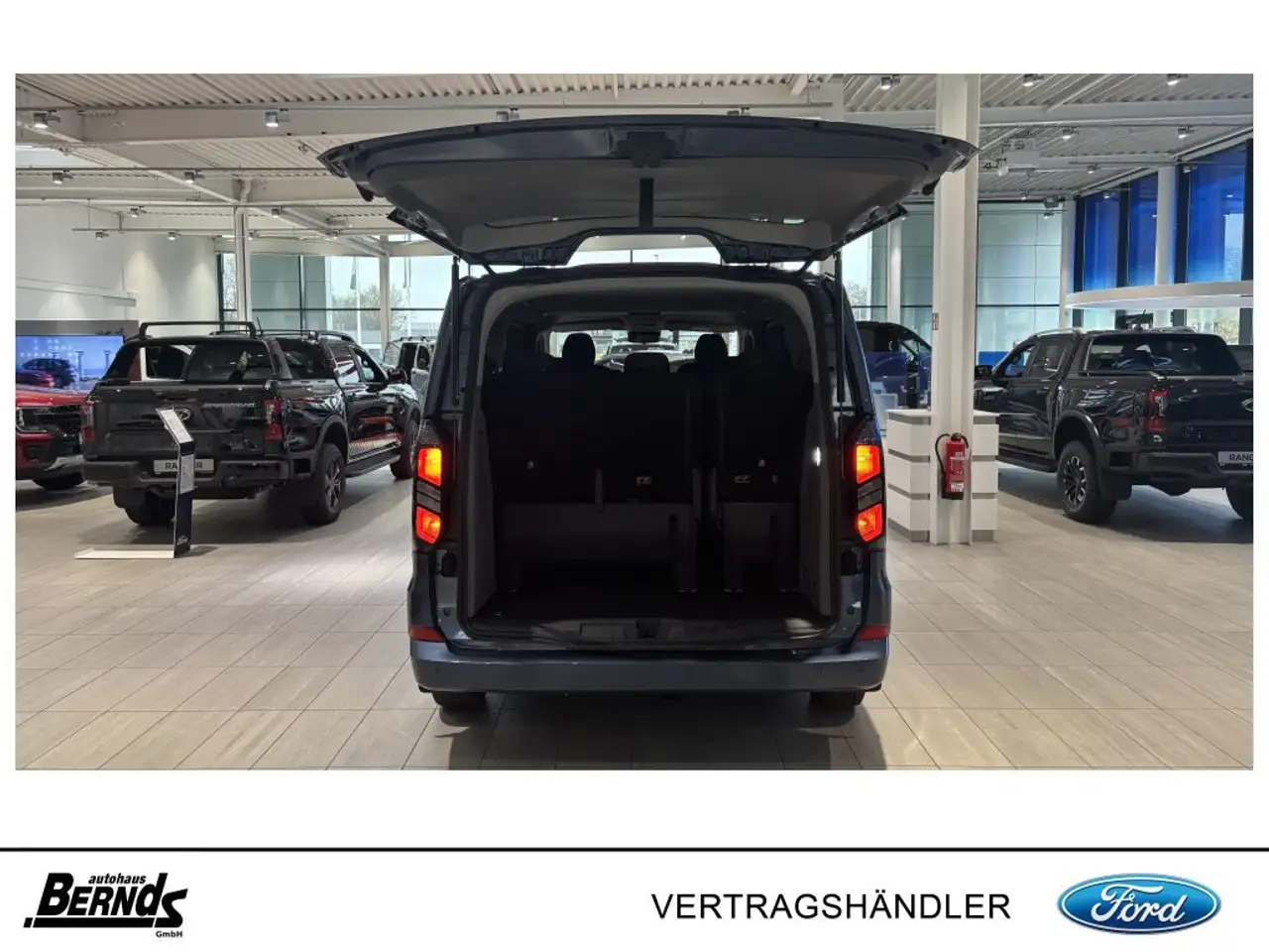 Ford Tourneo 10