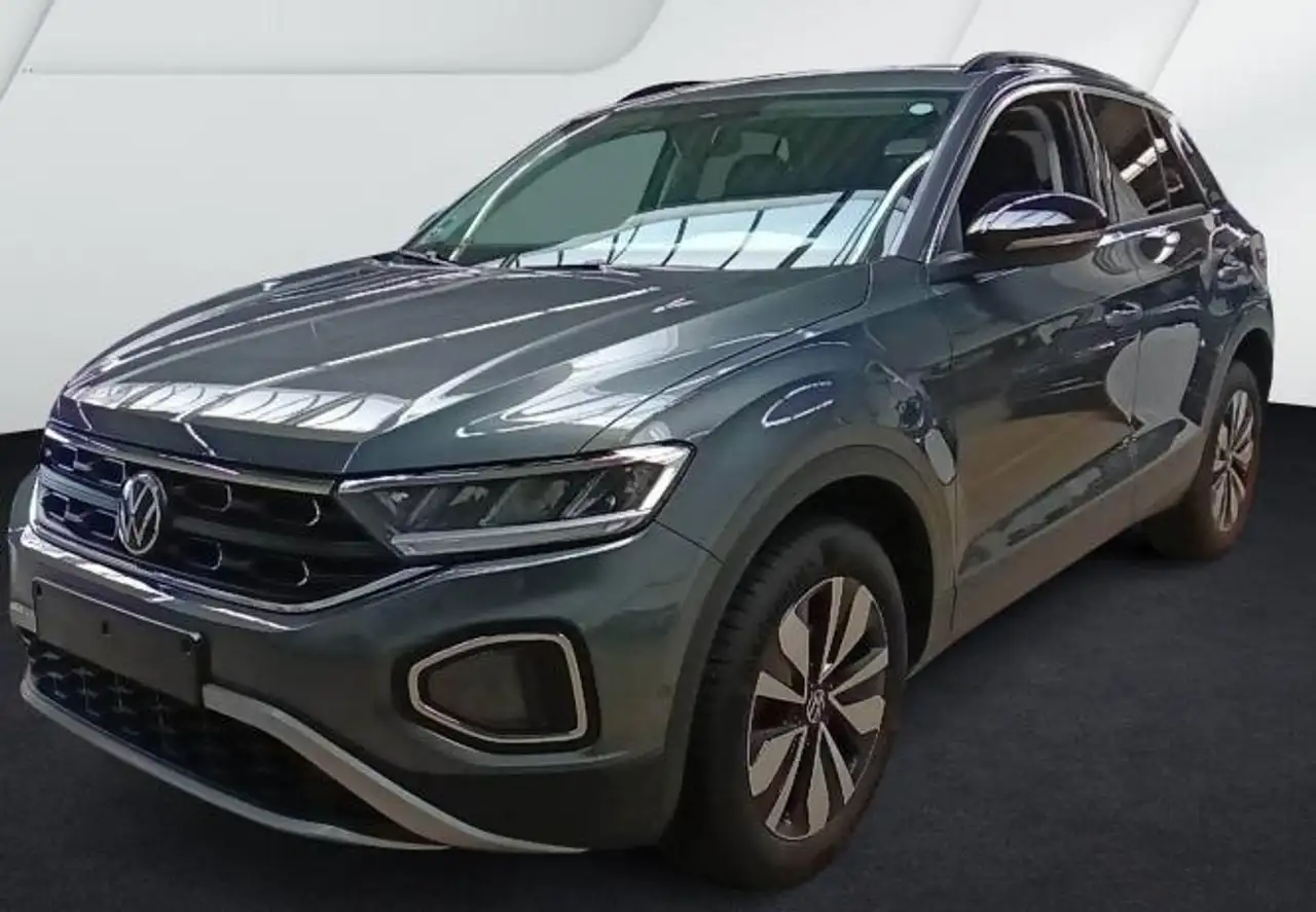 Volkswagen T-Roc 6