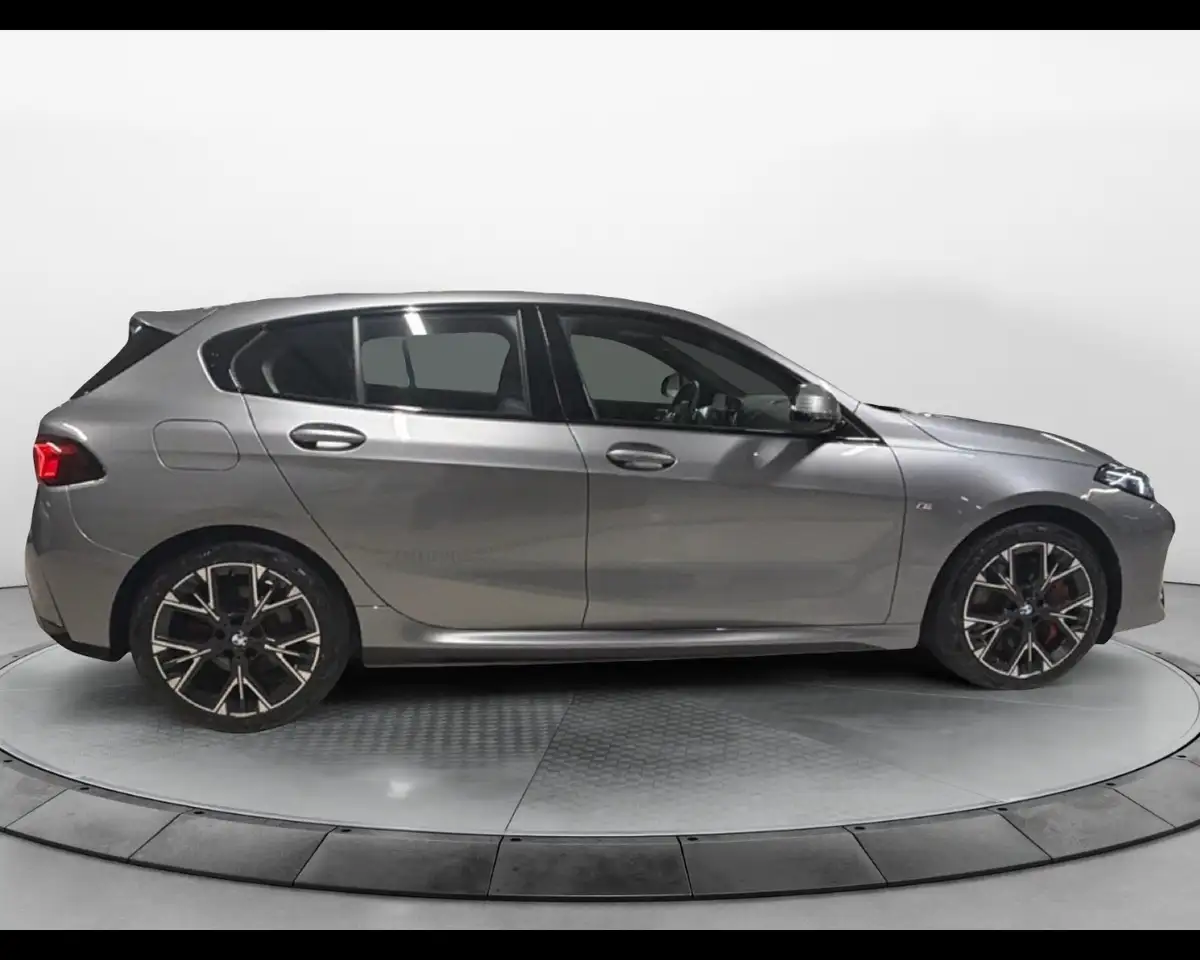 BMW 118 5