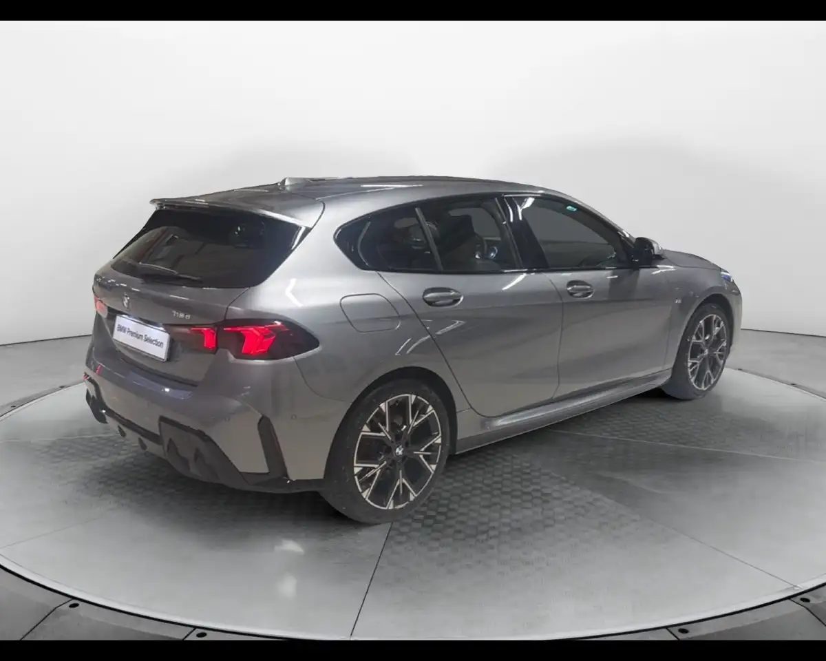 BMW 118 6