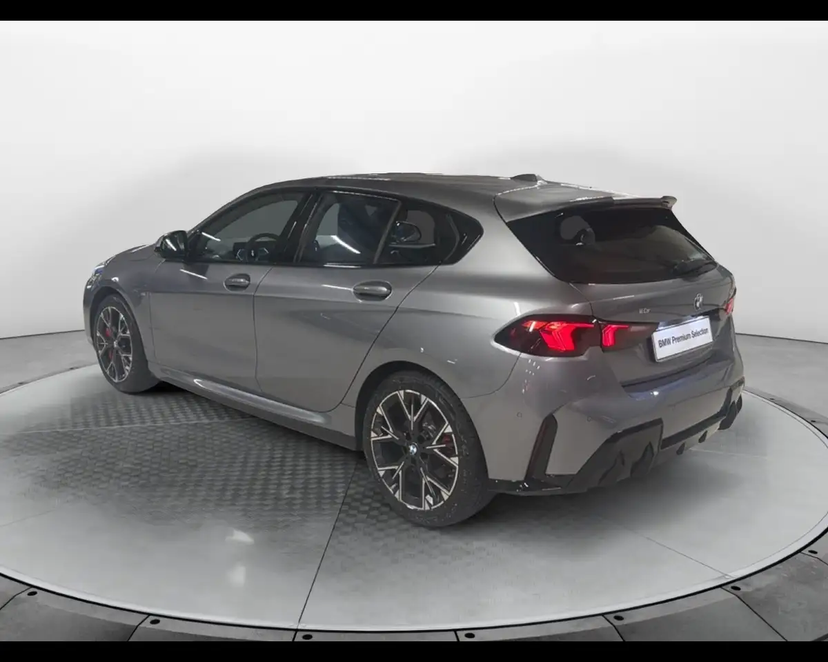 BMW 118 8