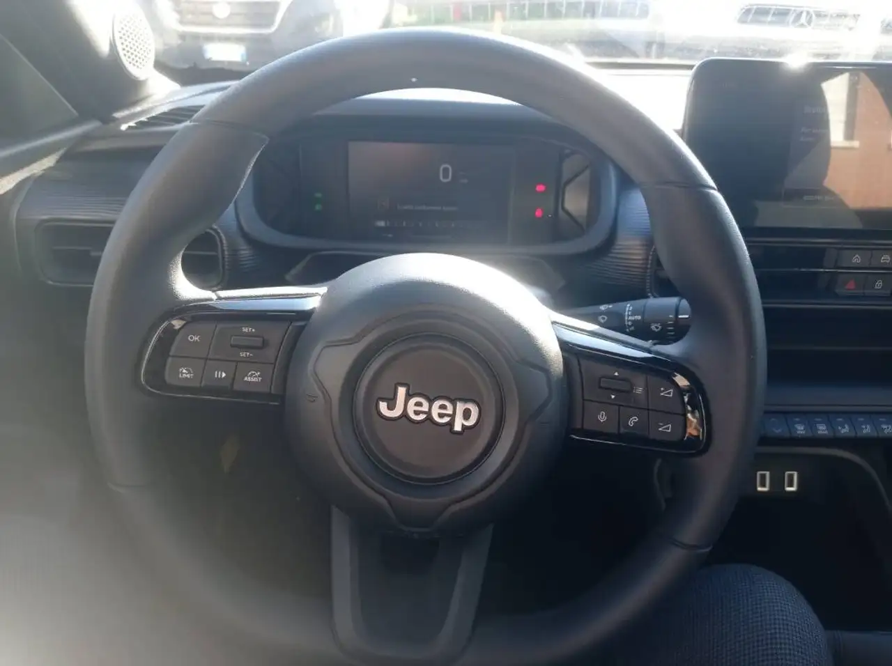 Jeep Avenger 6
